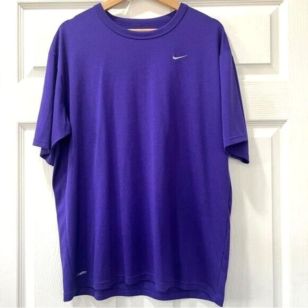 Nike Men’s Purple Short Sleeve Dri Fit Tee Size Medium